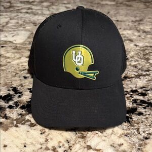 University of Oregon Black Hat with Yellow UO Helmet Logo